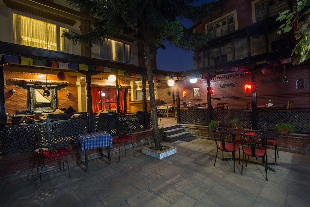 Hotel Encounter Nepal & Spa Katmandu Zewnętrze zdjęcie